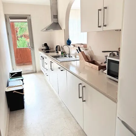 Appartamento Adjona - 2 Bedroom With Large Terrace And Ocean Views *