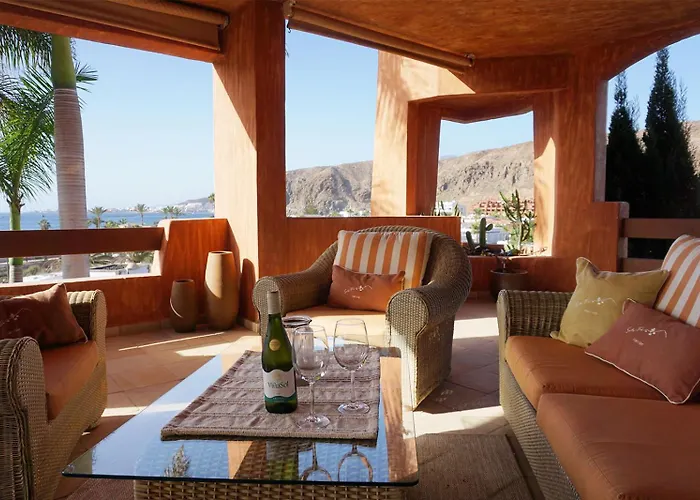 Adjona - 2 Bedroom With Large Terrace And Ocean Views Appartement