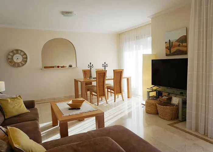 Adjona - 2 Bedroom With Large Terrace And Ocean Views Appartement *