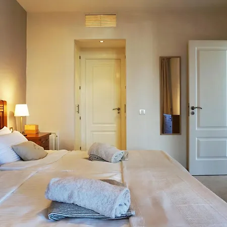 Adjona - 2 Bedroom With Large Terrace And Ocean Views 아파트