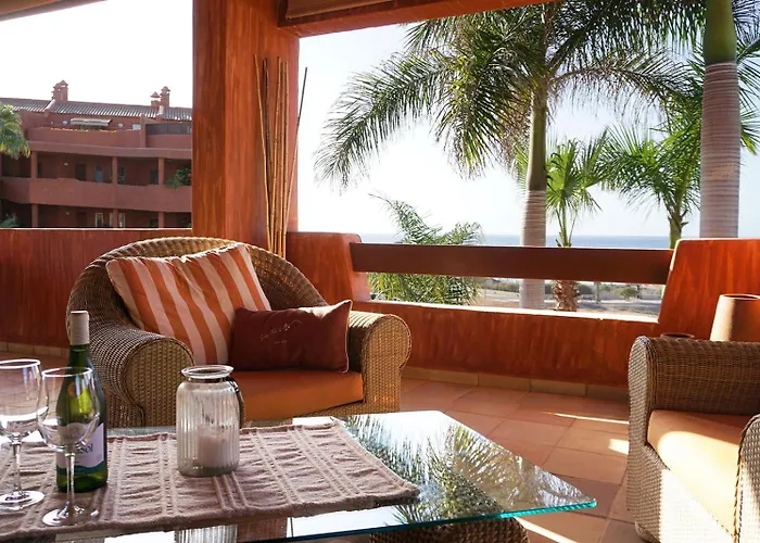 Adjona - 2 Bedroom With Large Terrace And Ocean Views Lägenhet *